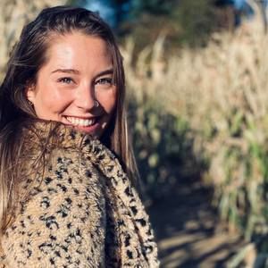 Meet your Posher, Samantha